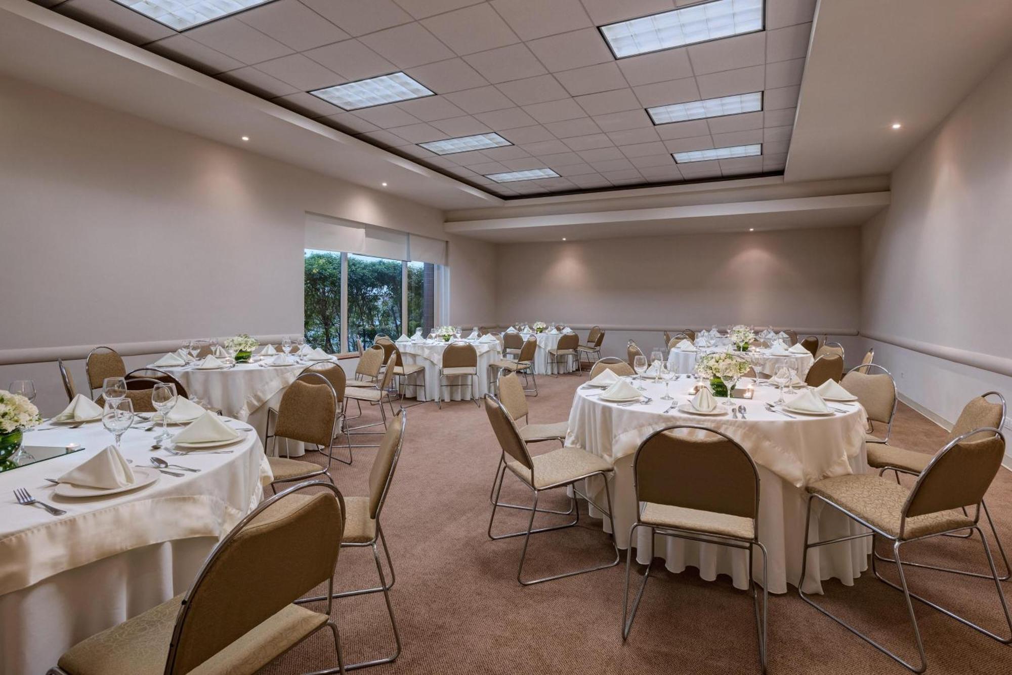 Four Points By Sheraton Monterrey Linda Vista Guadalupe  Extérieur photo